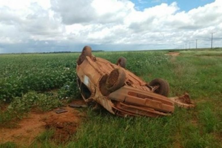Mulher de 33 anos morre em acidente no interior do Estado Mulher de 33 anos morre em acidente no interior do Estado