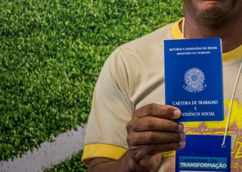 Mato Grosso cria mais de 8,2 mil novas vagas de emprego Mato Grosso cria mais de 8,2 mil novas vagas de emprego