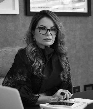 Virginia comemora cura do câncer e retorno à SP para consulta de praxe após retirada de tumor Virginia comemora cura do câncer e retorno à SP para consulta de praxe após retirada de tumor