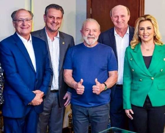 Adesão de Fàvaro e Neri à esquerda vem ganhando duras críticas dos bolsonaristas em MT Adesão de Fàvaro e Neri à esquerda vem ganhando duras críticas dos bolsonaristas em MT