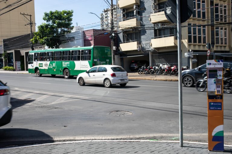 Semob esclarece que pessoas com deficiência e idosos precisam preencher cadastro para uso de credencial