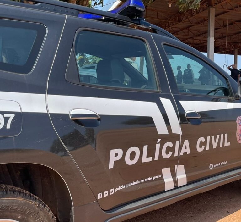 Polícia Civil cumpre 12 mandados contra investigados por corrupção passiva e advocacia administrativa em Peixoto de Azevedo Polícia Civil cumpre 12 mandados contra investigados por corrupção passiva e advocacia administrativa em Peixoto de Azevedo