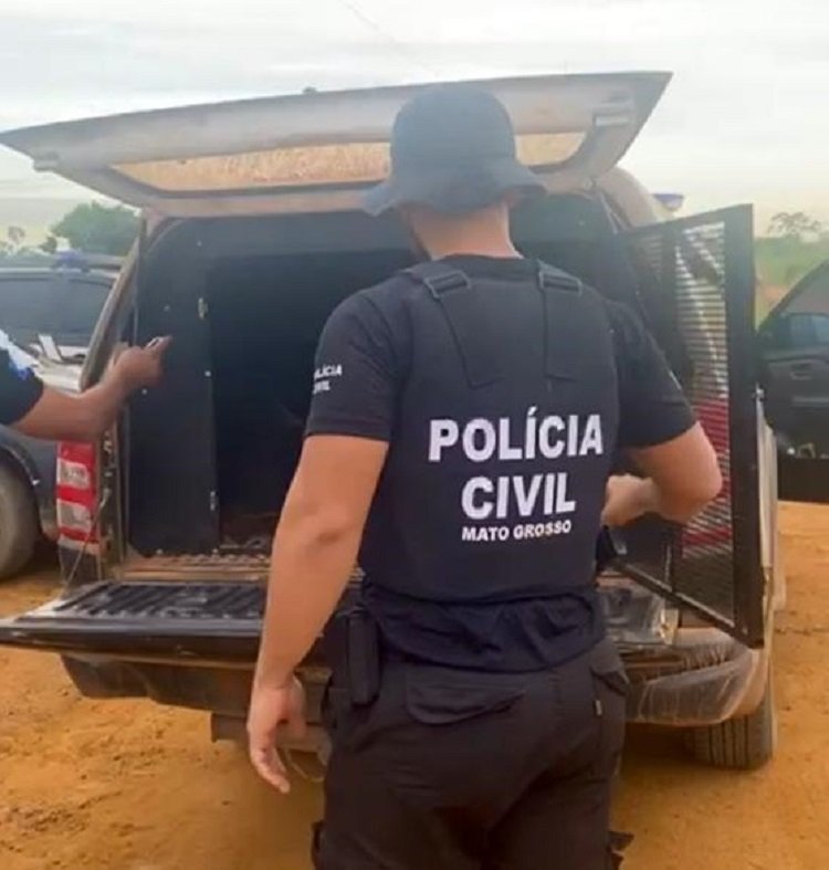 EM PRIMAVERA Polícia prende homem que importunou sexualmente adolescente de 14 anos EM PRIMAVERA Polícia prende homem que importunou sexualmente adolescente de 14 anos