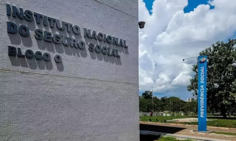 STJ determina manutenção de 85% do efetivo de trabalho do INSS STJ determina manutenção de 85% do efetivo de trabalho do INSS