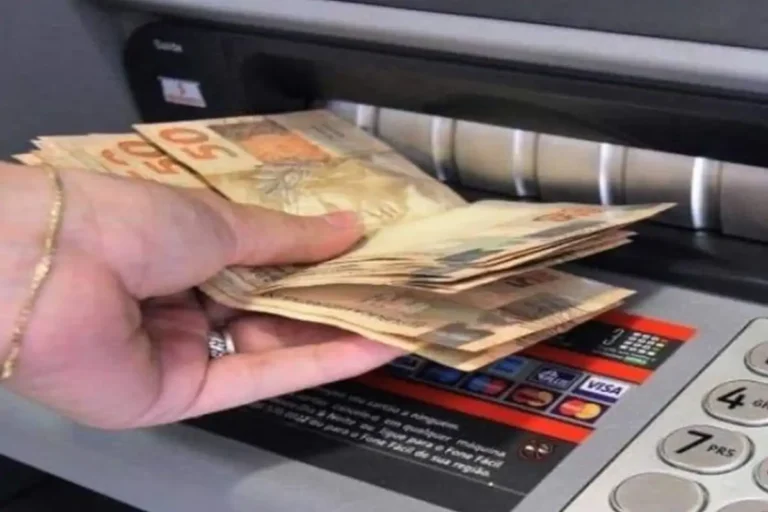 Caixa Econômica vai distribuir R$ 23,4 bi de lucros do FGTS; veja se tem direito Caixa Econômica vai distribuir R$ 23,4 bi de lucros do FGTS; veja se tem direito